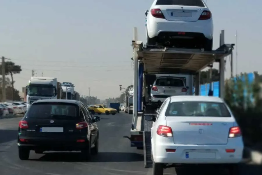 تریلی خودروبر تهران به اصفهان